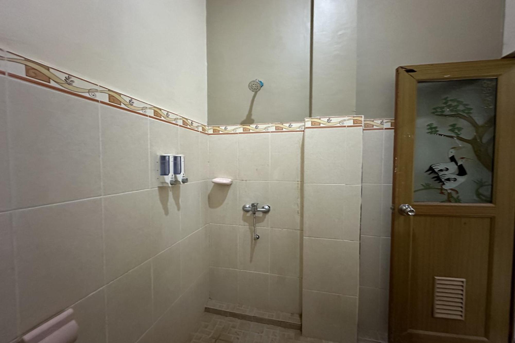 Taxa Raya Guest House Legian  Bagian luar foto
